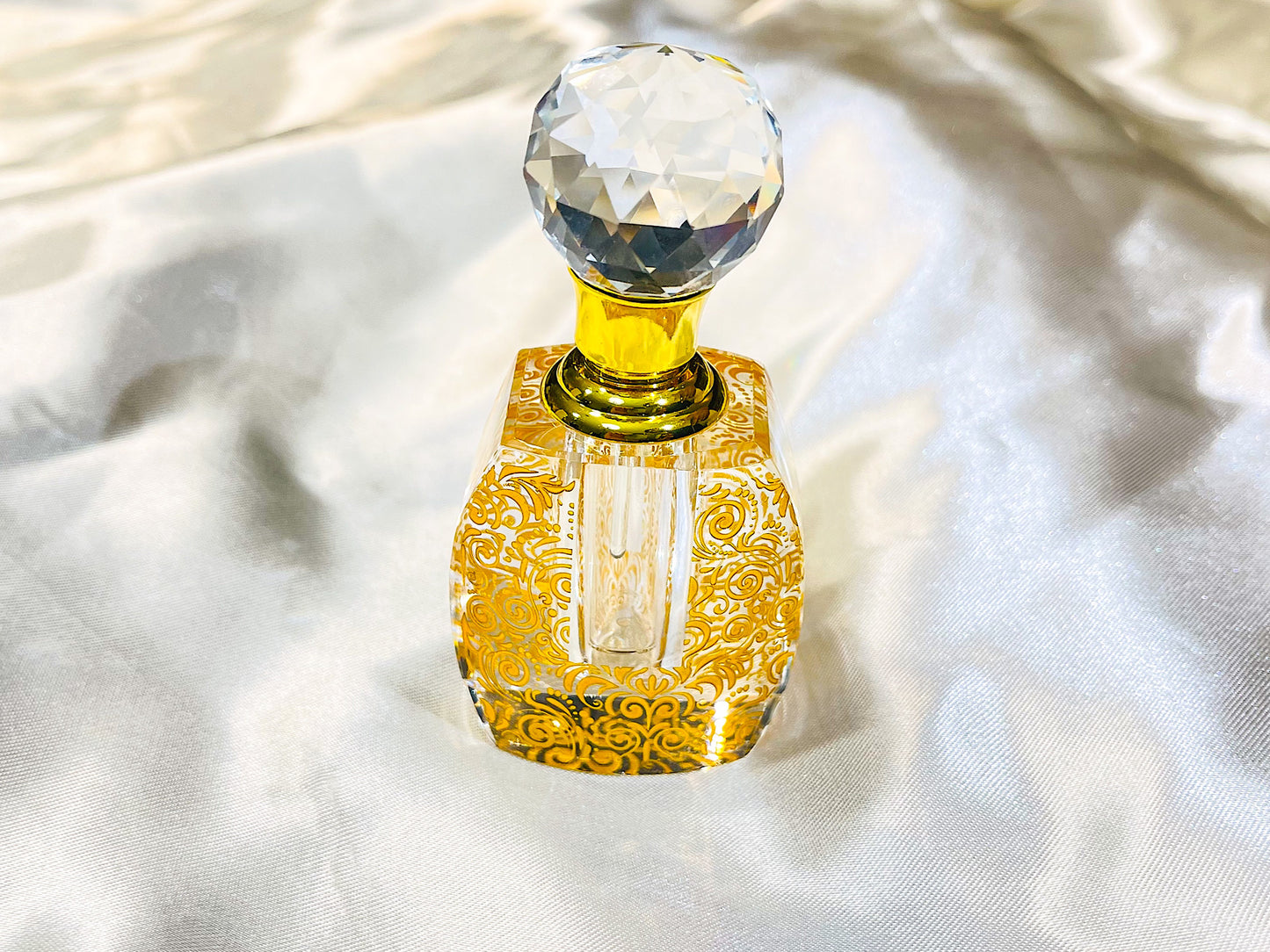 Dehn El Oud Cambodi. Premium Aged Arabian Oud Perfume Oil - Marwa
