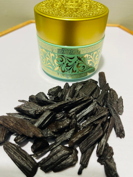 Mamul Amber Bakhoor. Natural Agarwood & Musk Oud Chips Incense - Marwa
