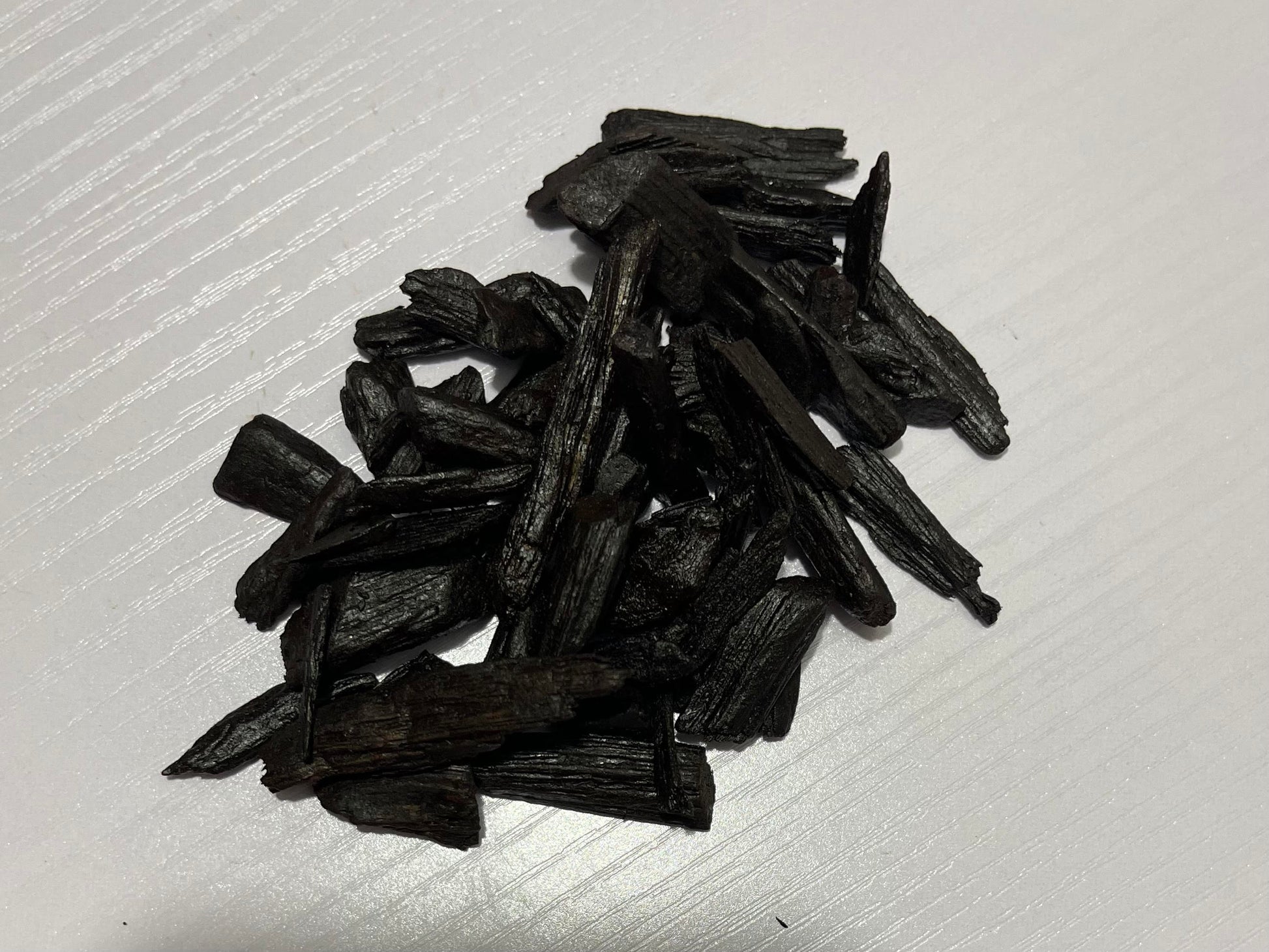Mamul Amber Bakhoor. Natural Agarwood & Musk Oud Chips Incense - Marwa