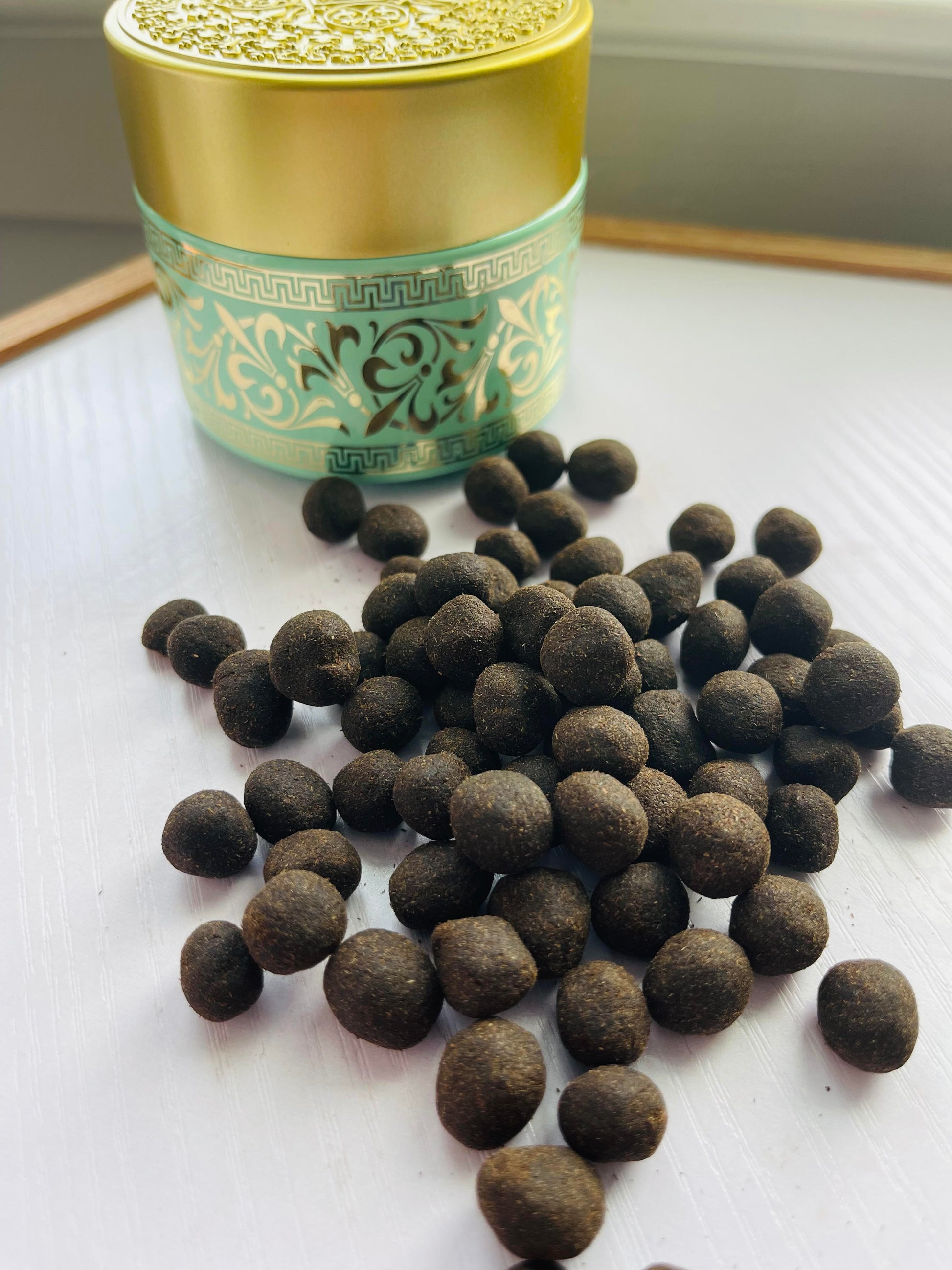 Mamool Bakhoor Seufi (Lulu). Compressed Agarwood Incense Tablets - Marwa
